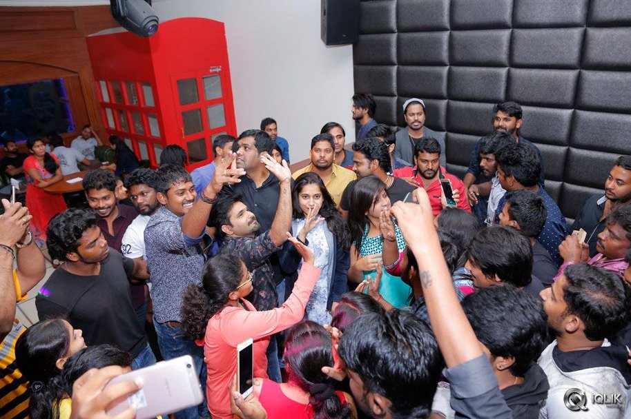 Tanu-Vachenanta-Movie-Promotions-At-Club-Cuba-Libre